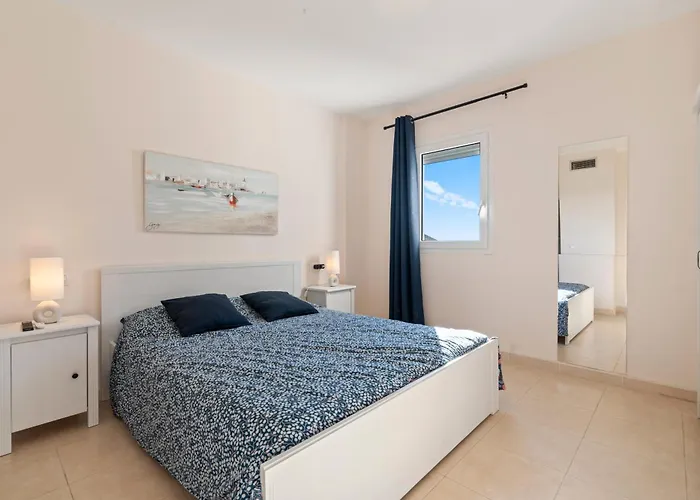 Sea View Flat Close To The *