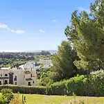 Sea View Flat Close To The * Estepona