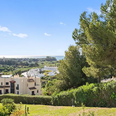 Sea View Flat Close To The * Estepona