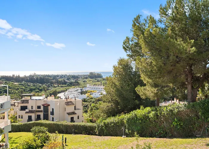 Sea View Flat Close To The Estepona